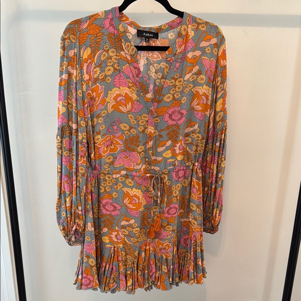 Aakaa Floral Dress, size Medium